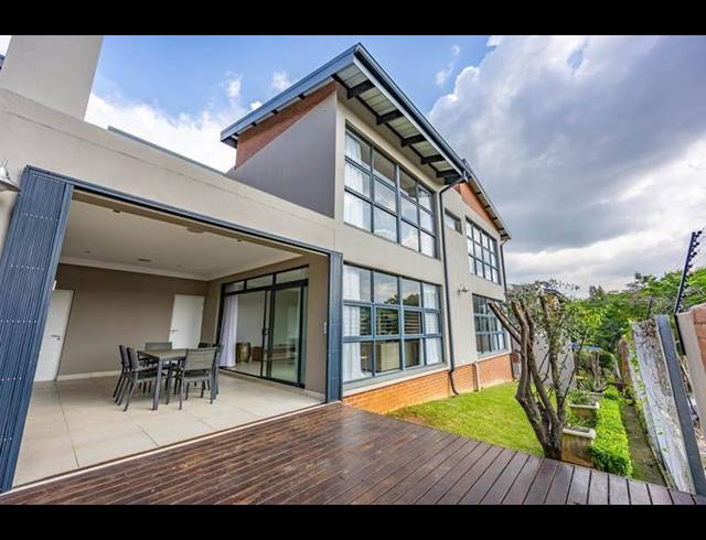 3 BEDROOM CLUSTER FOR SALE IN WATERKLOOF HEIGHTS